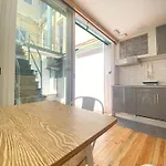 Terrace House Lissabon