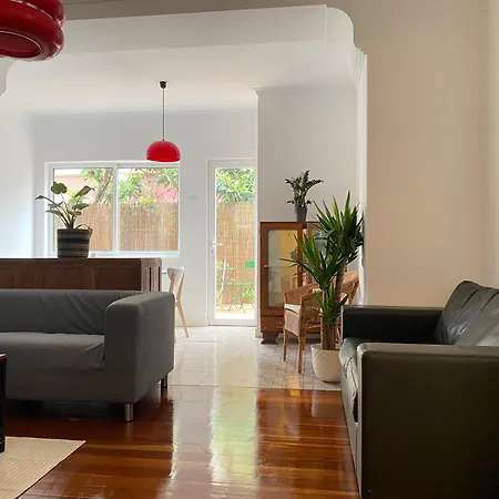 Terrace House Lissabon