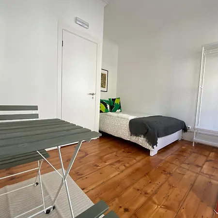 Terrace House Hostel Lissabon