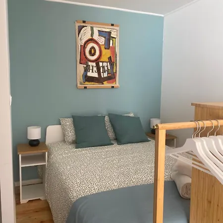 אכסניה Terrace House *
