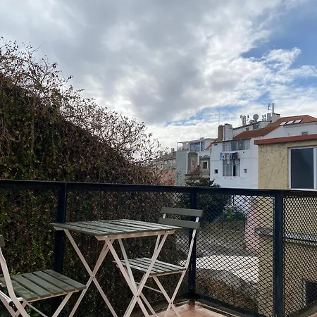 Hostal Terrace House