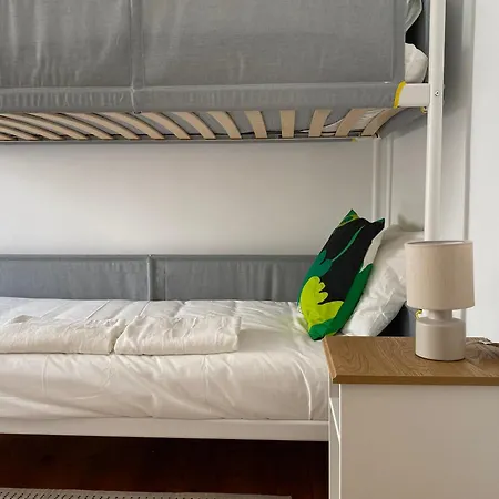 Terrace House بيت شباب Lisboa