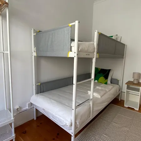 بيت شباب Terrace House *