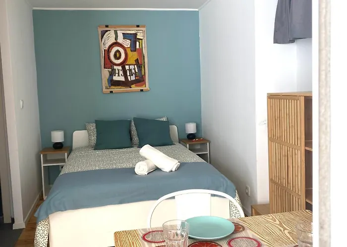 بيت شباب Terrace House